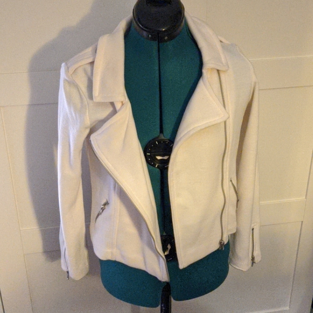 H&M cream knit Moto jacket style sweater